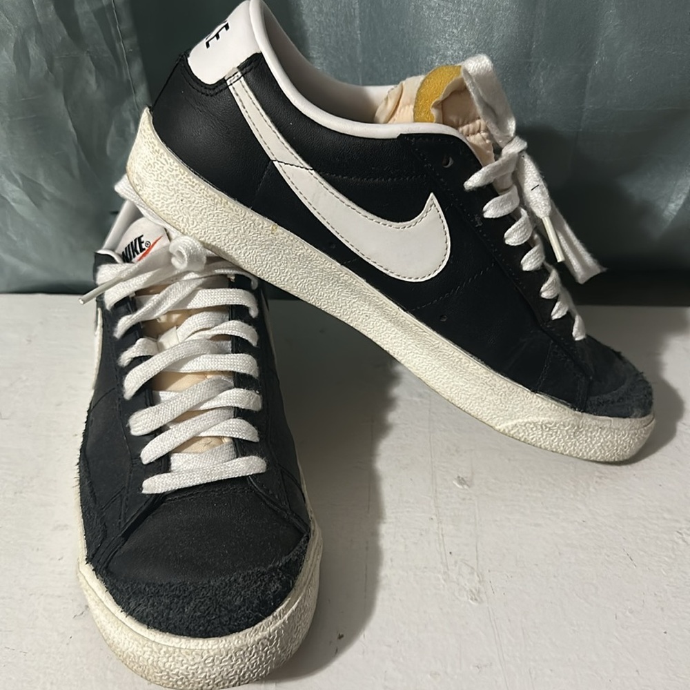 Used Nike low blazer boys/men’s size 7.5